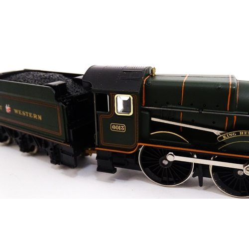 1307 - Toys - Model Train / Railway Interest : Three boxed Hornby 00 gauge locomotives comprising GWR King ... 