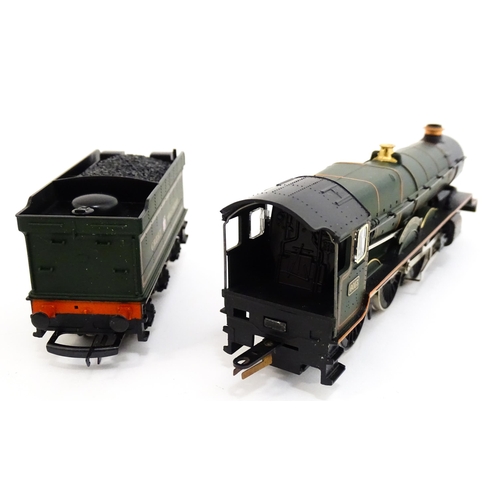 1307 - Toys - Model Train / Railway Interest : Three boxed Hornby 00 gauge locomotives comprising GWR King ... 