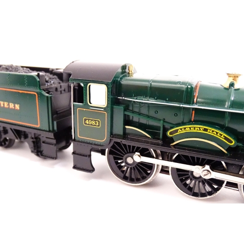 1307 - Toys - Model Train / Railway Interest : Three boxed Hornby 00 gauge locomotives comprising GWR King ... 