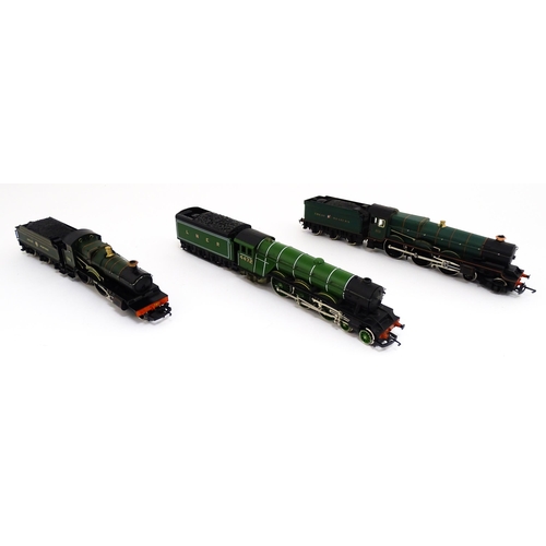 1308 - Toys - Model Train / Railway Interest : Three Hornby 00 gauge locomotives comprising Flying Scotsman... 