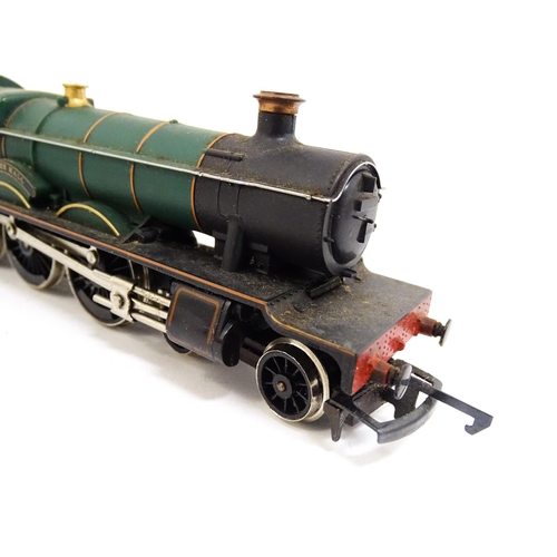 1311 - Toys - Model Train / Railway Interest : Three Hornby 00 gauge locomotives comprising GWR Kneller Hal... 