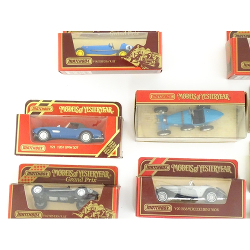 1304 - Toys: A quantity of die cast scale model Matchbox Models of Yesteryear vehicles comprising Y16 1960 ... 