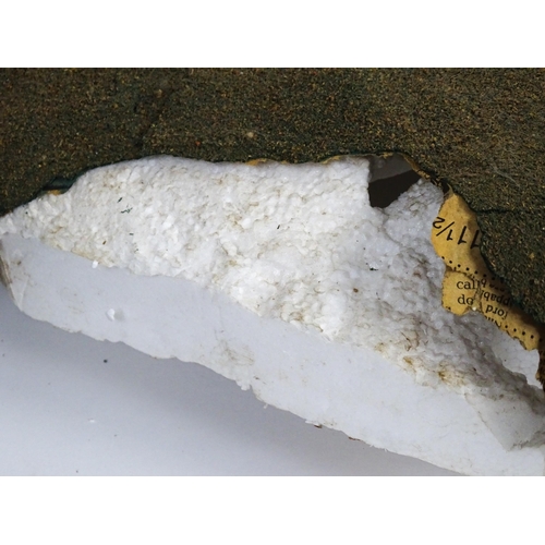 1319 - Toys - Model Train / Railway Interest : A quantity of assorted scale model railway / trackside scene... 