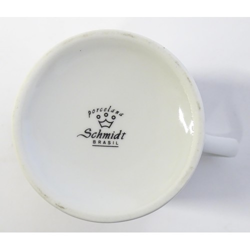 53 - A quantity of assorted dinner wares to include plates, tureens, coffee pot, cups, saucers, bowls, et... 