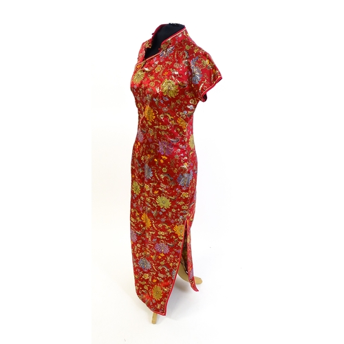 56 - Vintage fashion / clothing:  a red and gold Chinese Qipao style dress, chest approx. 36