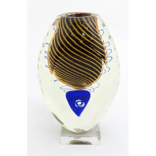 A Czech glass vase with swirl detail, in the manner of Stanislav Libensky. Approx. 9" high