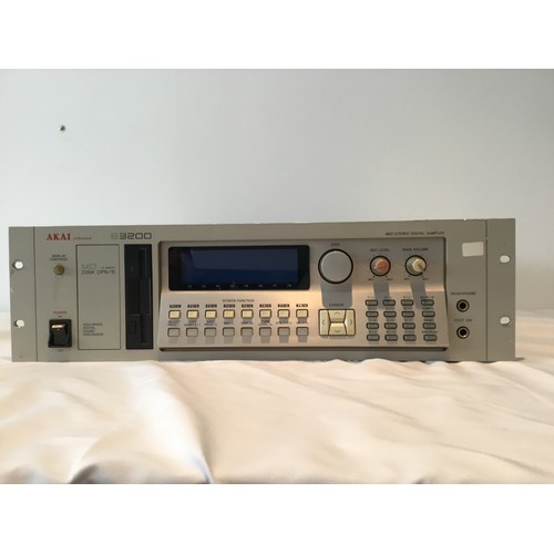 18 - Akai S3200 Stereo Sampler
Rack-mounted 16-bit stereo sampler that was part of Akai's S series of sam... 