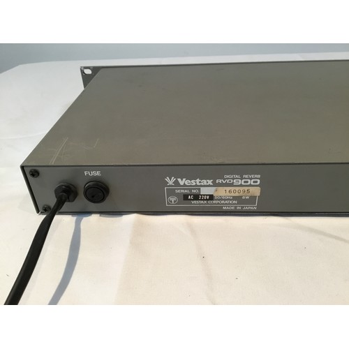 38 - A Vestax RVD 900 Digital Reverb 

The RVD 900 offers a wide range of reverb algorithms. It has contr... 