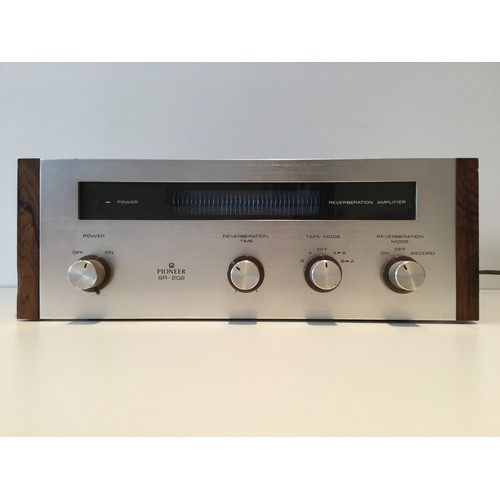 43 - A Pioneer SR-202 Stereo Spring Reverb Reverberation Amplifier