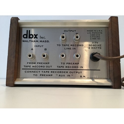 44 - DBX 117 Dynamic Range Enhancer Stereo Decilinear/Compressor/Expander

The DBX 117 Dynamic Range Enha... 