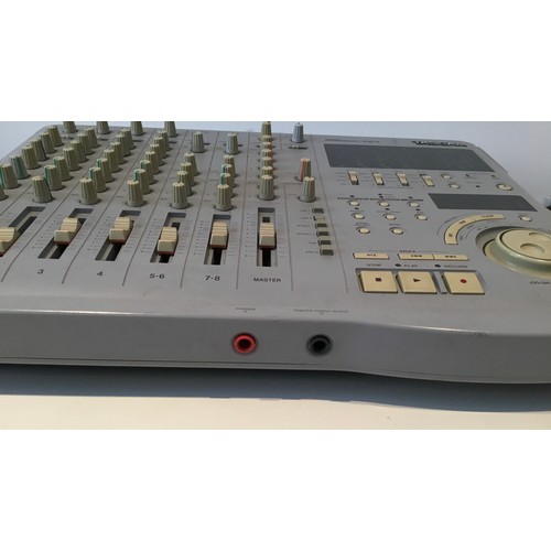 122 - TASCAM 564 Digital Portastudio