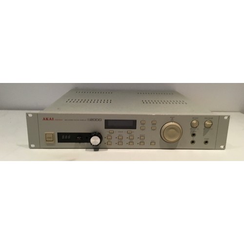 128 - Akai Professional S2000 Midi Stereo Digital Sampler