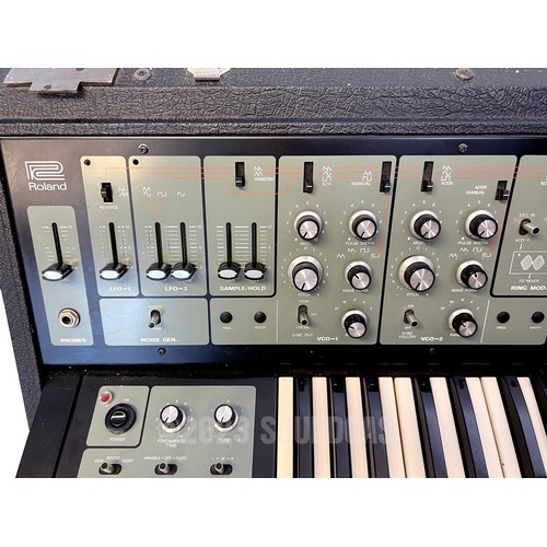 208 - Roland SH-5 Analogue Synthesizer