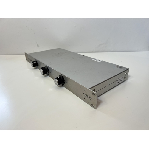 41 - Alpha Recording Model 3-Band Crossover. High quality Japanese audio gear.

OPERATIONAL STATUS: (C) T... 