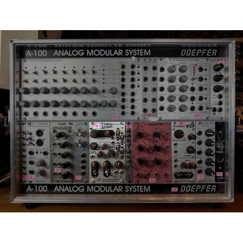 1060 - The Harvestman 1973 Tyme Sefari Mk1

Time-traveling audio manipulator. Dive into granular territorie... 