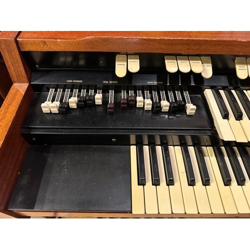 Hammond L102 Tonewheel Organ (Split): classic Hammond sound