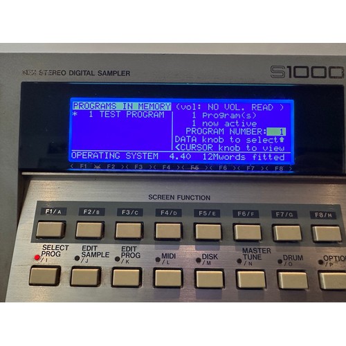 47 - Akai S1000 Sampler 24mb RAM OS v4.4

Powers up, screen bright, backlight working. 24mb memory for ex... 