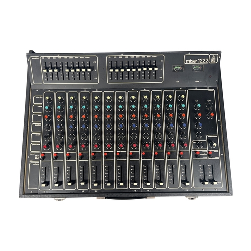 116 - Vermona Mixer 1222.

Features the much vaunted Vermona Graphic EQ as used by Hainbach. This is a chu... 