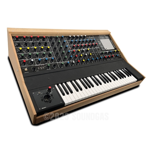 90 - Maplin 5600S.

Stunning synth in mdf case. So much to love about this - capable of some stunning sou... 