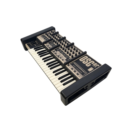 91 - Oxford Synthesizer Company OSCar with original manual. Tested and working

OPERATIONAL STATUS: (B) T... 