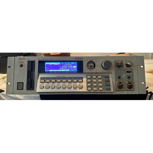 167 - Akai S1000 Sampler 24mb RAM OS v4.4.
Powers up, screen bright, backlight working. 24mb memory for ex... 