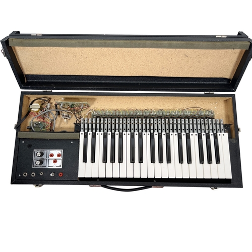 164 - PAiA Modular Synth Suitcase Keyboard. One of two in this auction. See photos for info on specificati... 