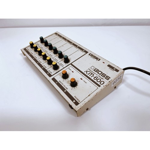 181 - Boss KM-600 Mixer - 1970s 6-channel mixer.

Tested. Passes signal. All pots crackle, channel 6 does ... 