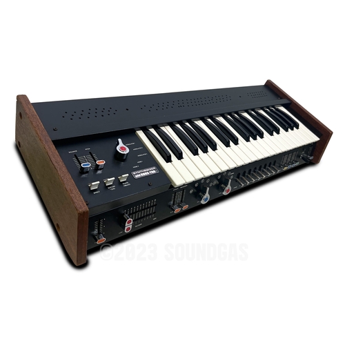 191 - Korg Minikorg-700S + Kenton CV/Gate fitted.

These are true classics and not easy to find in any con... 