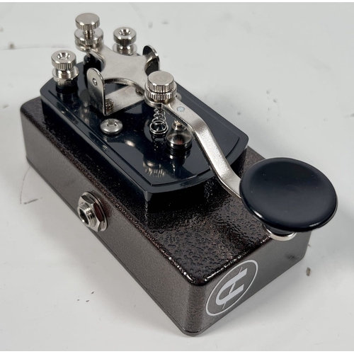 22 - Coppersound Telegraph Stutter - Mint, Boxed

Unique momentary switch pedal for creating stutter effe... 