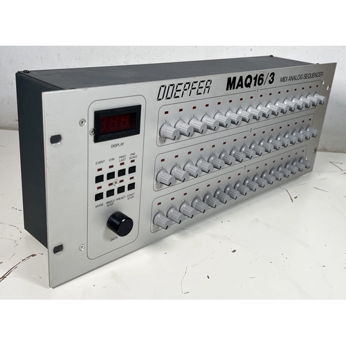 97 - Doepfer MAQ 16/3 Midi Analog Sequencer

MIDI compatible sequencer known for its precise control and ... 