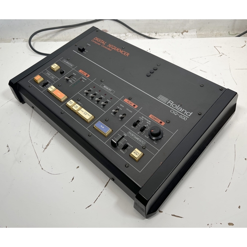 92 - Roland CSQ-600 Computer Controlled Digital Sequencer.

New battery fitted.

(A) Tested and working. ... 