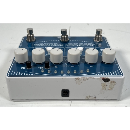 36 - Electro-Harmonix Super Pulsar Stereo Tap Tremolo Pedal

Advanced tremolo pedal with stereo output an... 