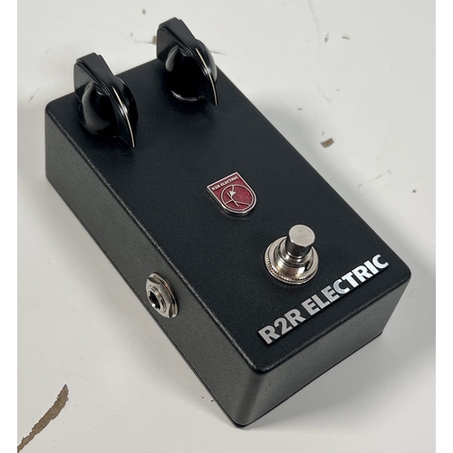 9 - R2R Electric 2 Knob Treble Booster - OC44
Brand New Boxed
Treble boost pedal, utilizing an OC44 tran... 