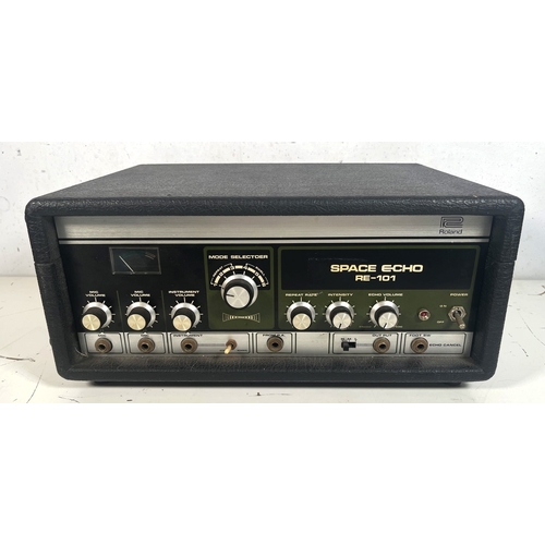 83 - Roland RE-101 Space Echo - Spares/Repair

Complete. Unserviced. Early machine with the 3-brush motor... 