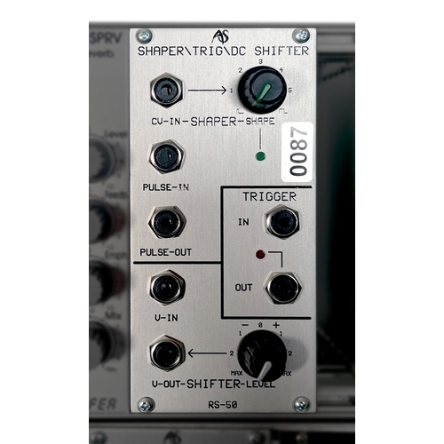 66 - Analogue Systems RS-50 Shaper/Treg/DC Shifter

Multi-functional module for shaping signals, triggeri... 