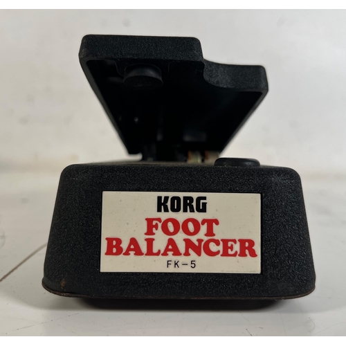 40 - Korg FK-5 Foot Balancer - Boxed

Untested. We have no information about the functional status of thi... 