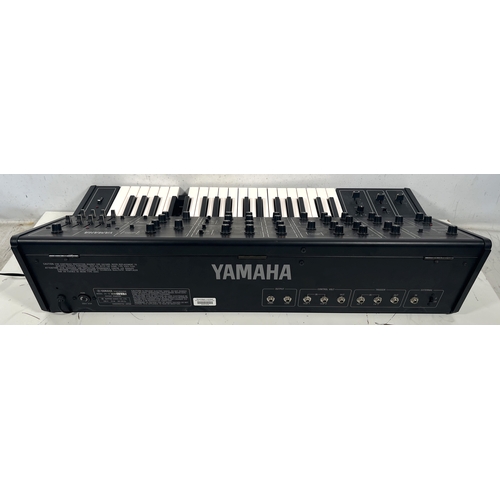 48 - Yamaha CS-15

(F) Tested. Non-operational - for spares or repair only.
missing key, missing multiple... 