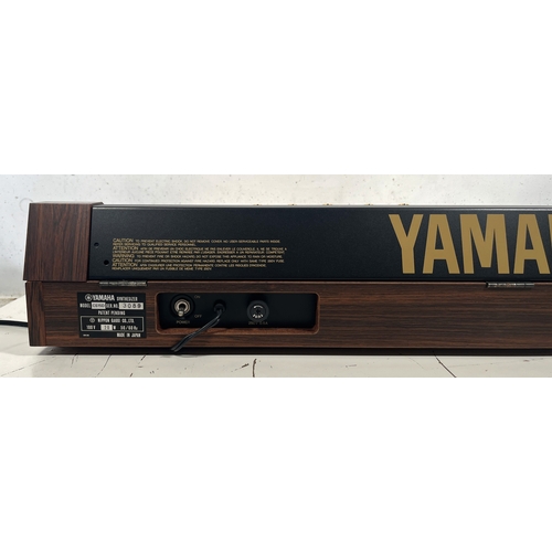 72 - Yamaha CS-15D

(F) Tested. Non-operational - for spares or repair only.
Has a power issue, fixed by ... 