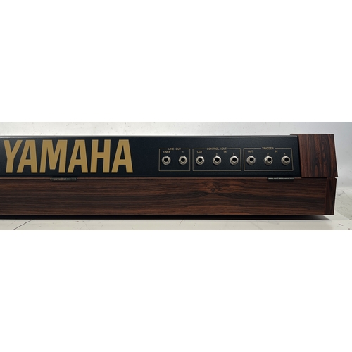 72 - Yamaha CS-15D

(F) Tested. Non-operational - for spares or repair only.
Has a power issue, fixed by ... 