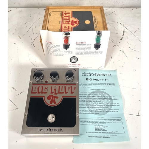 76 - Electro-Harmonix Big Muff inc Wooden Box, Manual etc

(A) Tested and working. 
No guarantee or warra... 