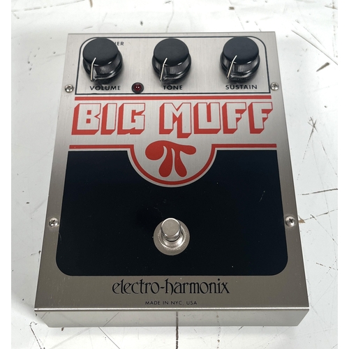 76 - Electro-Harmonix Big Muff inc Wooden Box, Manual etc

(A) Tested and working. 
No guarantee or warra... 