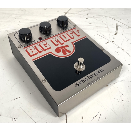 76 - Electro-Harmonix Big Muff inc Wooden Box, Manual etc

(A) Tested and working. 
No guarantee or warra... 