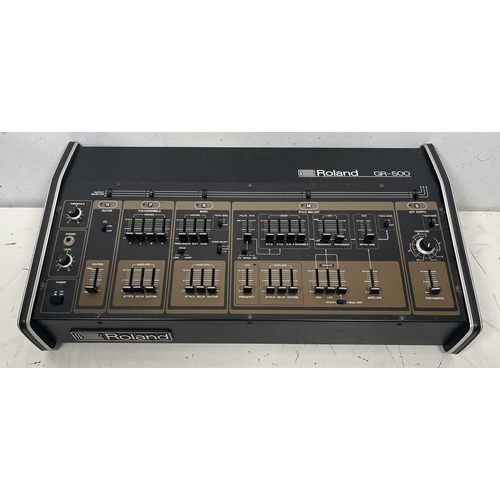 101 - Roland GR-500

(E) Untested. We have no information about the functional status of this item.