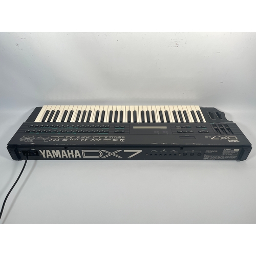 163 - Yamaha DX7 II-D - 61 Key FM Synthesizer, mid 1980's 

Tested. Appears to work as intended but has fa... 