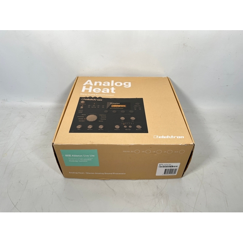 63 - Elekron Analog Heat, Stereo analogue sound processor

Beyond its distortion capabilities, the Analog... 