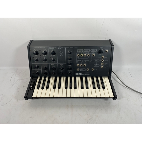 111 - Korg MS-10 Monophonic Analog Synthesizer