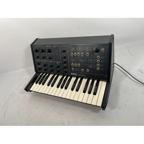 111 - Korg MS-10 Monophonic Analog Synthesizer