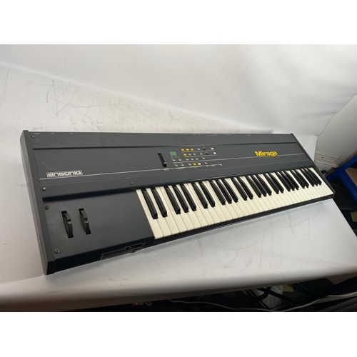 150 - Ensoniq Mirage DSK-8