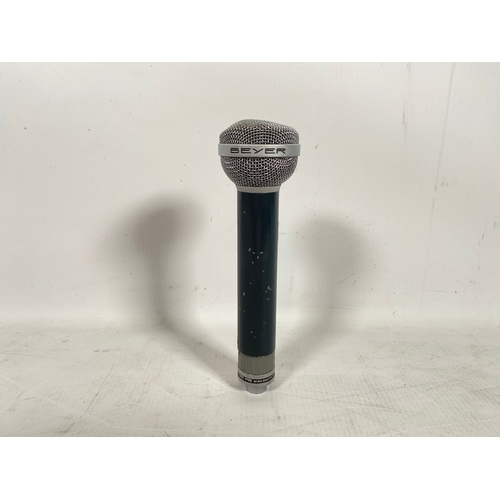 52 - Beyer M610 Cardioid Dynamic Microphone