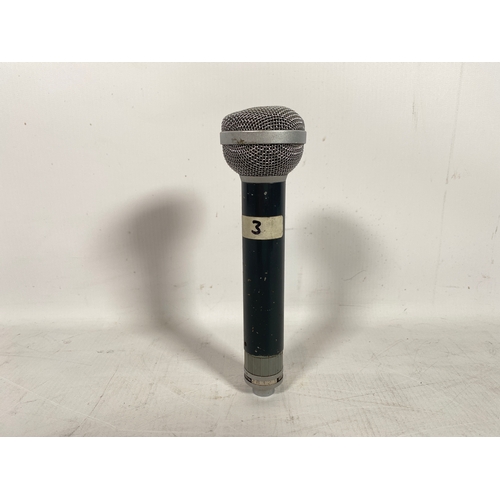 52 - Beyer M610 Cardioid Dynamic Microphone